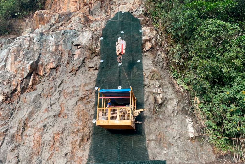 Obras no km 41 da BR-277, na Serra do Mar do Paraná, chegam à etapa final